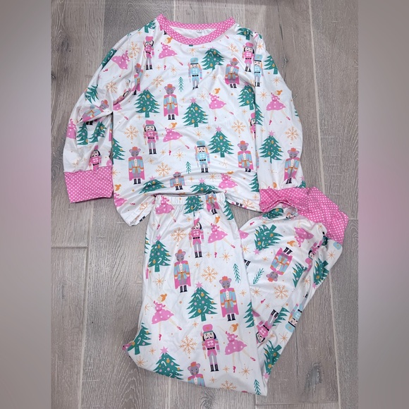 Nutcracker pajamas - Picture 3 of 5
